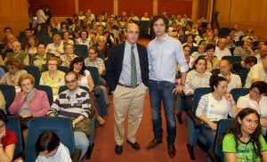 El egiptólogo José Manuel Galán Allué, ayer en su segunda visita al Aula de Cultura de Diario LA RIOJA-UNIR. ::
JUAN MARÍN