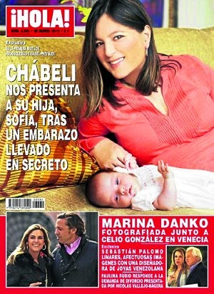 Chábeli presenta a la pequeña Sofía