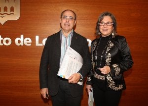 Domingo Dorado y Concha Arribas, ayer. ::
JUAN MARÍN