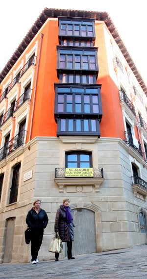 El local del histórico Tívoli espera novedades tapiado. ::
JUAN MARÍN