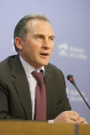 Juan Antonio Elguea. ::
L. R.