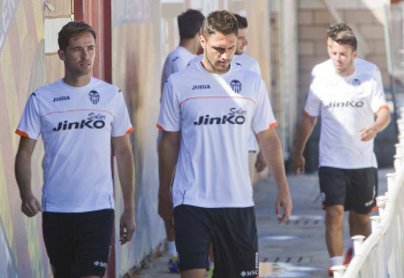 Entrenamiento del Valencia en Paterna
