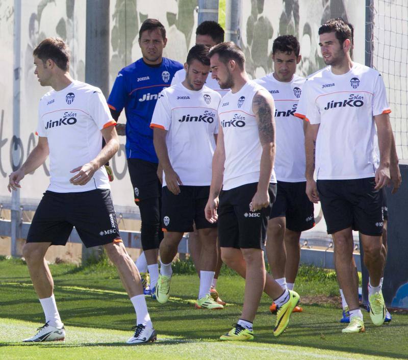 Entrenamiento del Valencia en Paterna