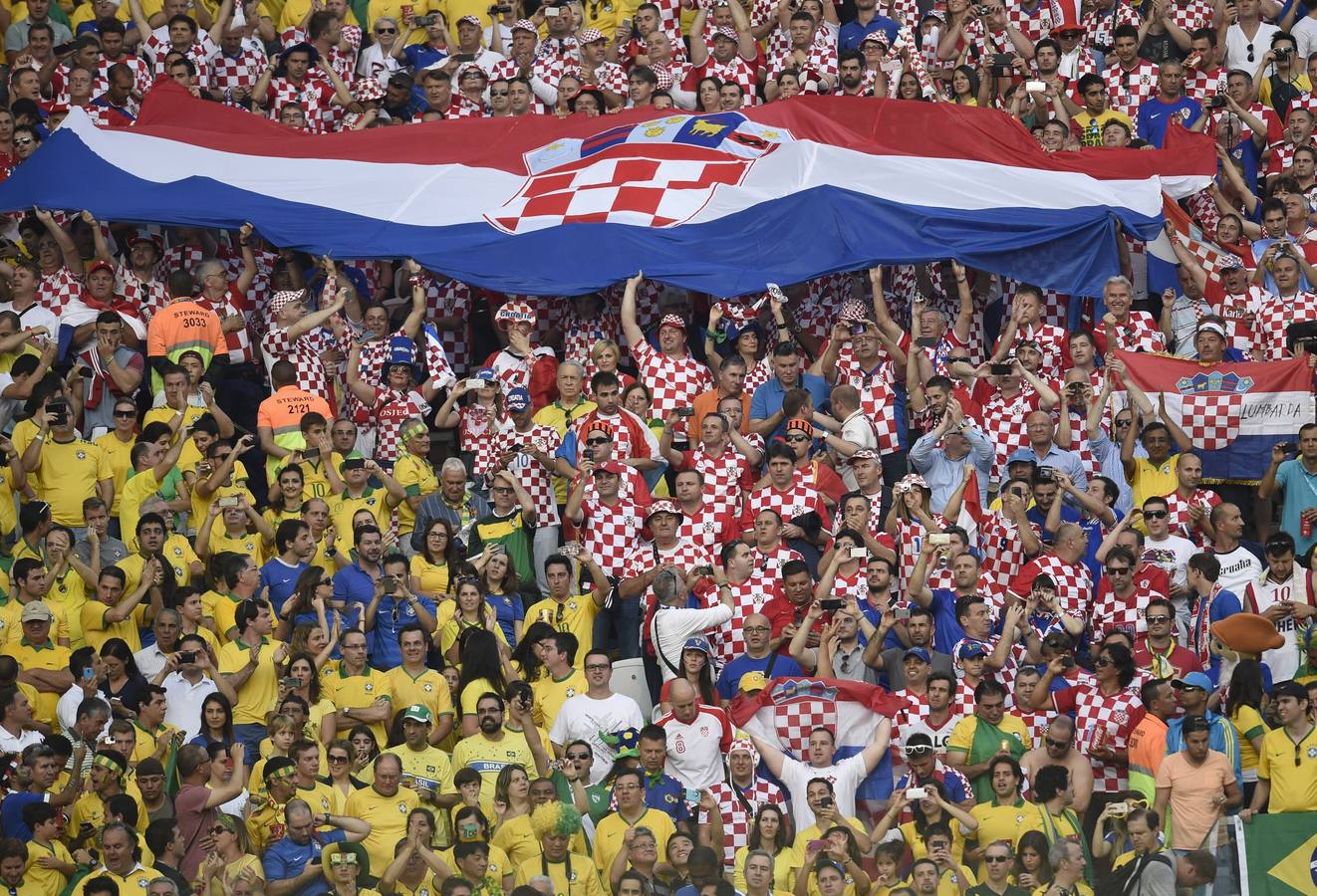 Brasil comienza su Mundial ganando