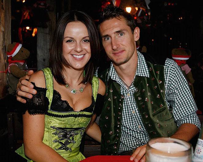 Miroslav Klose y su mujer, Sylwia Klose.