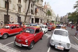 Concentración de SEAT 600 en Valencia