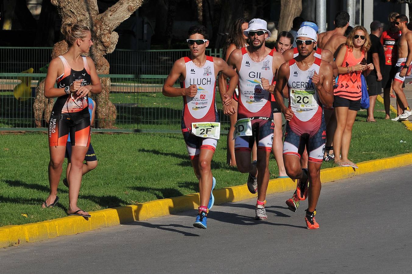 Triatlón por equipos en Bétera