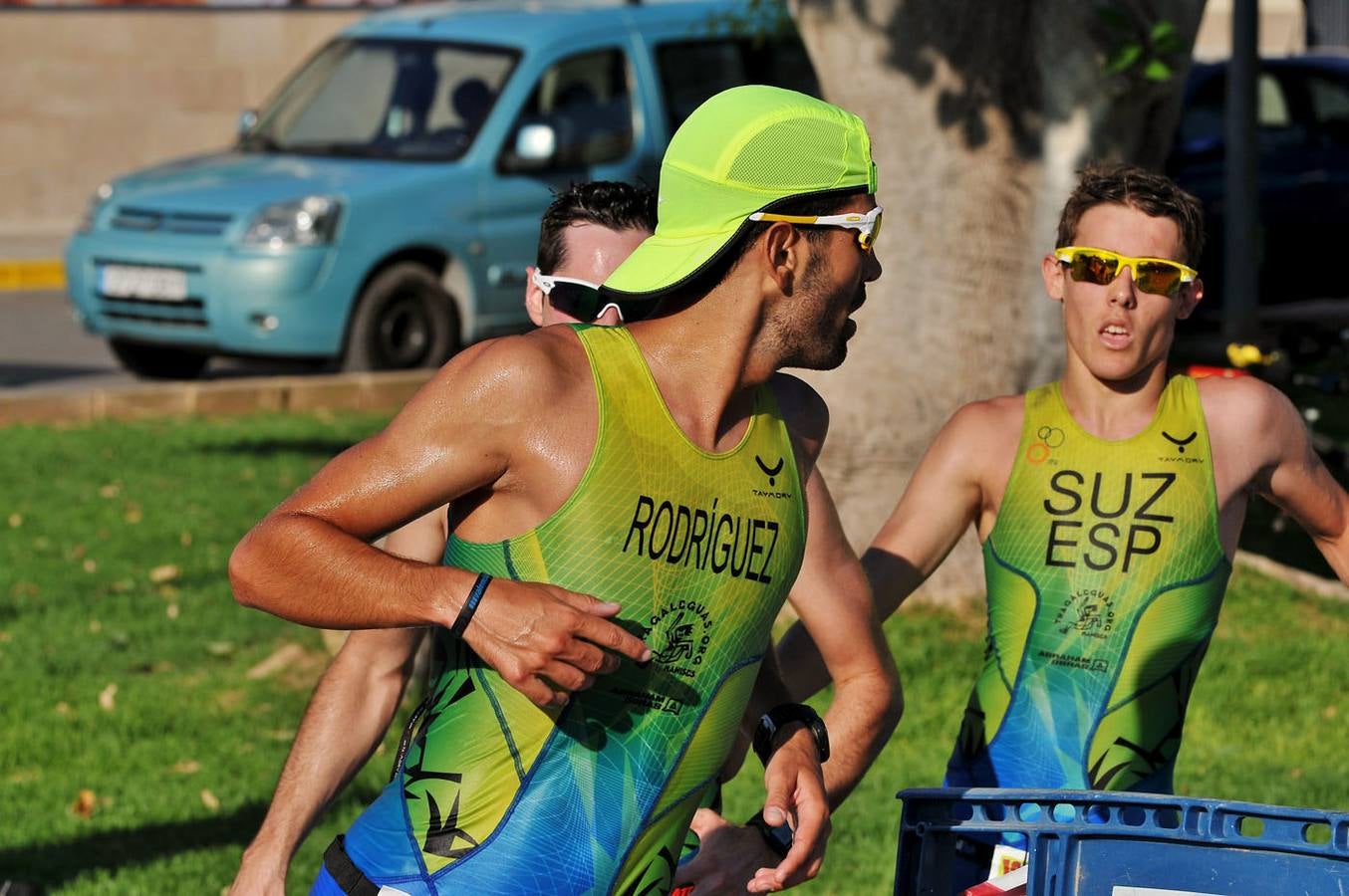 Triatlón por equipos en Bétera