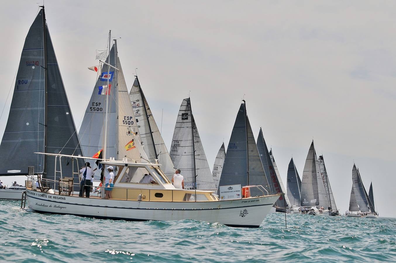 Doña Sofía entrega en Valencia los premios del Trofeo SM La Reina de vela