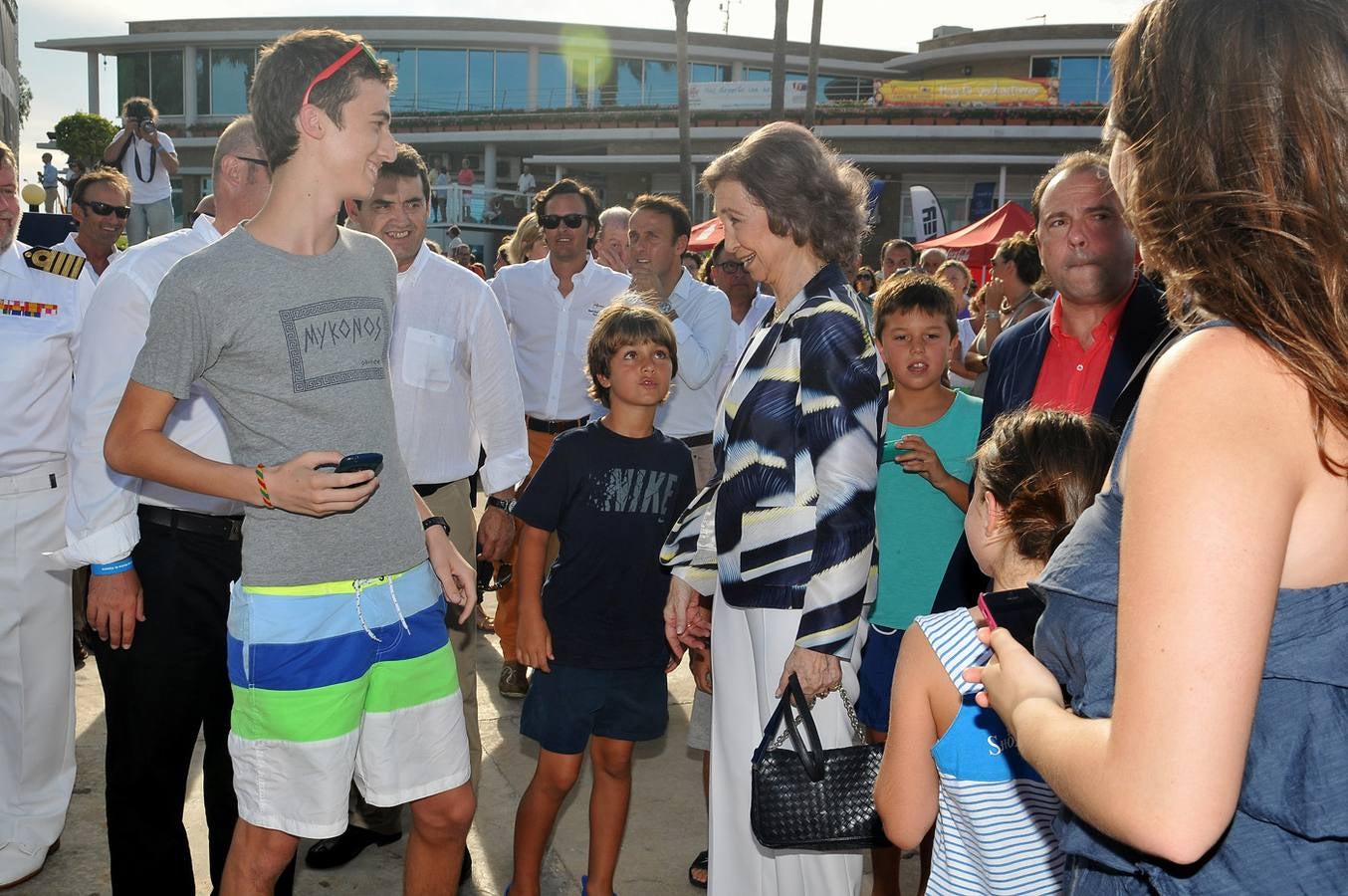 Doña Sofía entrega en Valencia los premios del Trofeo SM La Reina de vela