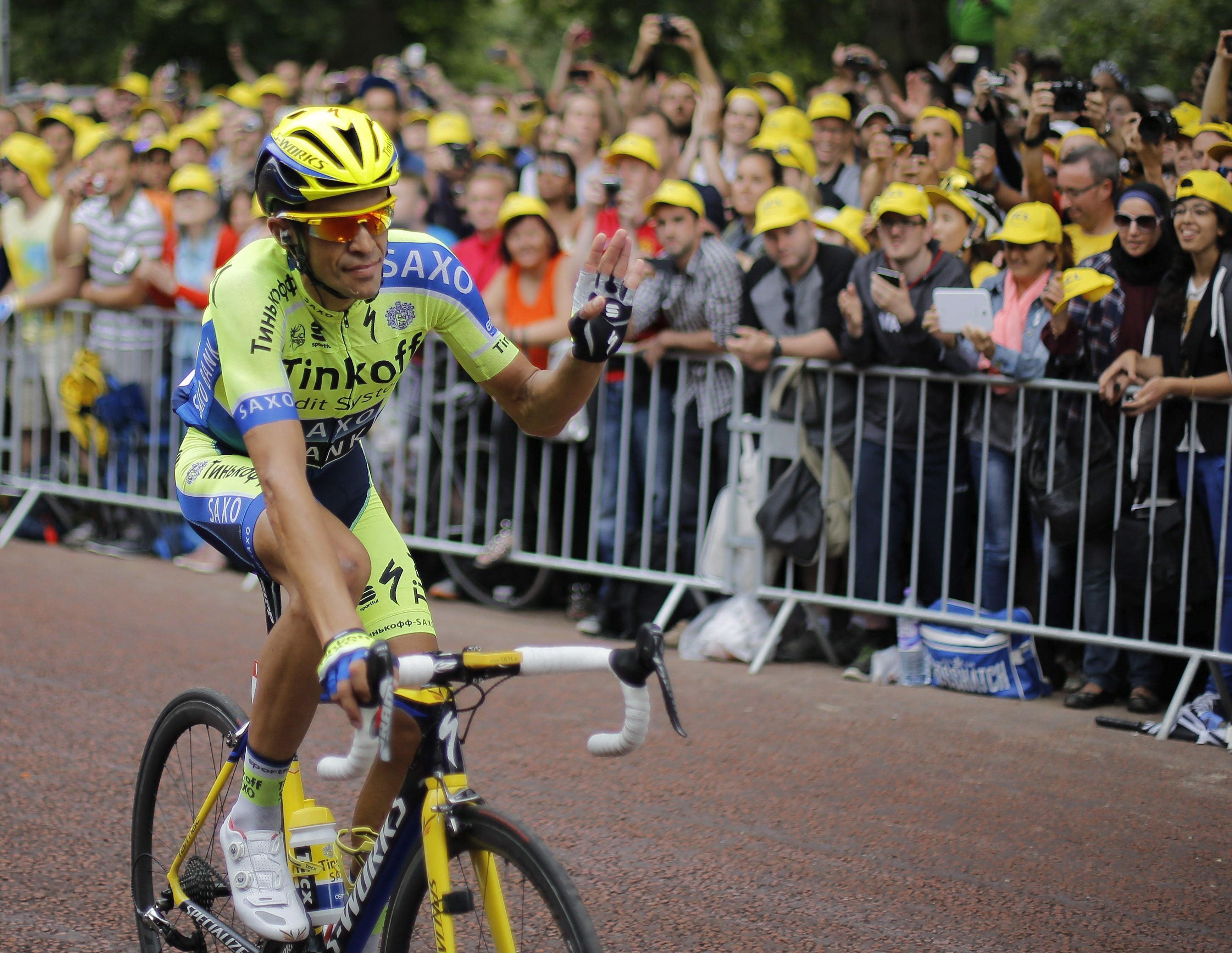 El español Alberto Contador, durante la tercera etapa.