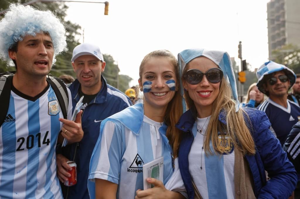 Copa del Mundo 2014: Las aficionadas de Argentina y Holanda