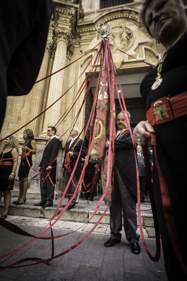 Desfile cívico presidido por la Gloriosa Enseña del Oriol