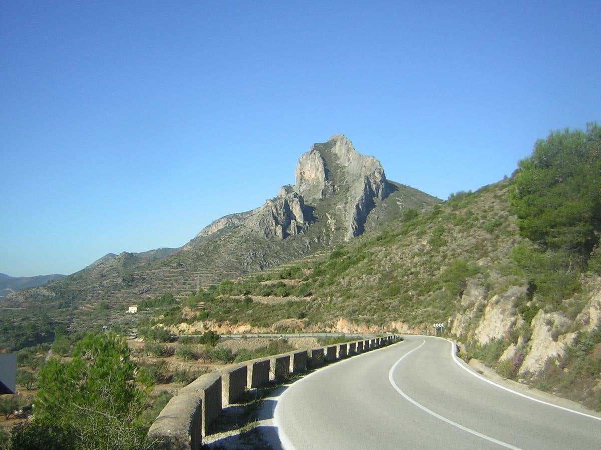 Benicadell. Serra Calderona.. 