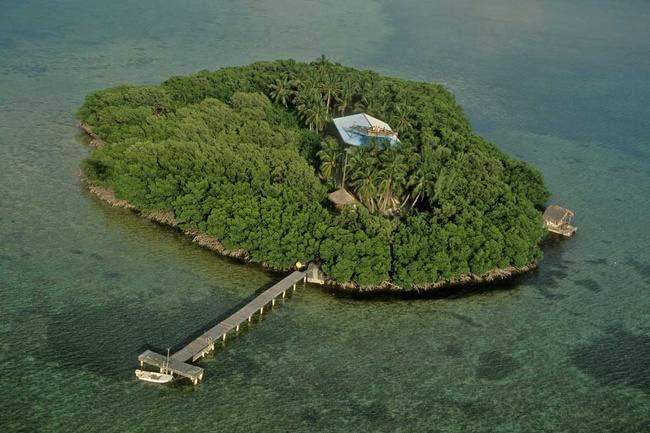 Melody Key, en Florida: la inspiración de Nick Hexum. El cantante Nick Hexum, de la banda 311, es uno de ellos. Para él, el mejor lugar para inspirarse y escribir la letra de sus canciones es la isla conocida como 'Melody Key', al sur de Florida. La isla se alquila durante algunas temporadas por 7.500 dólares a la semana.