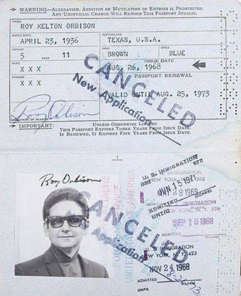 El cantante estadounidense de rock Roy Kelton Orbison.