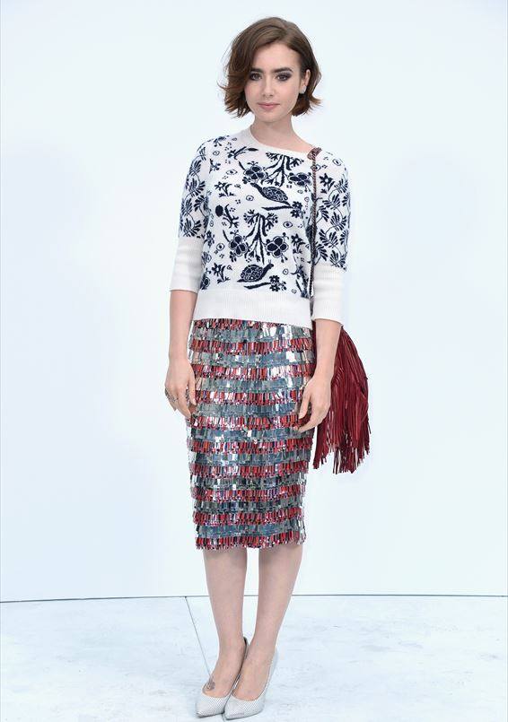 Lily Collins , el pelo más sexy.