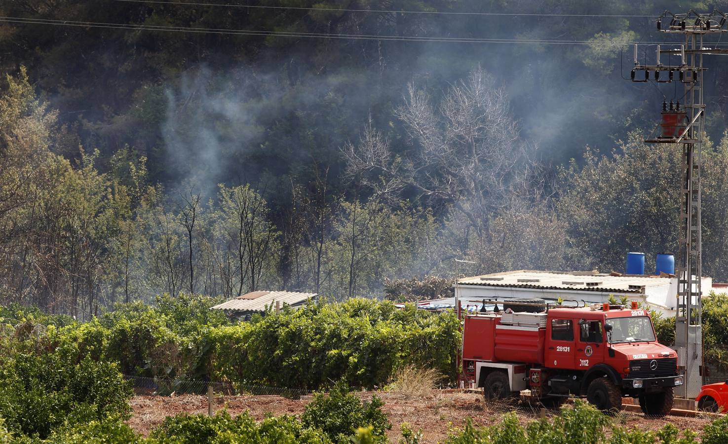 Imágenes del incendio en el término de Gilet