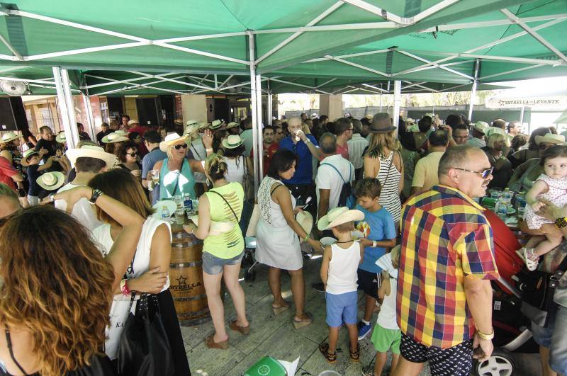 El concurso de mascletás arranca con buen estruendo