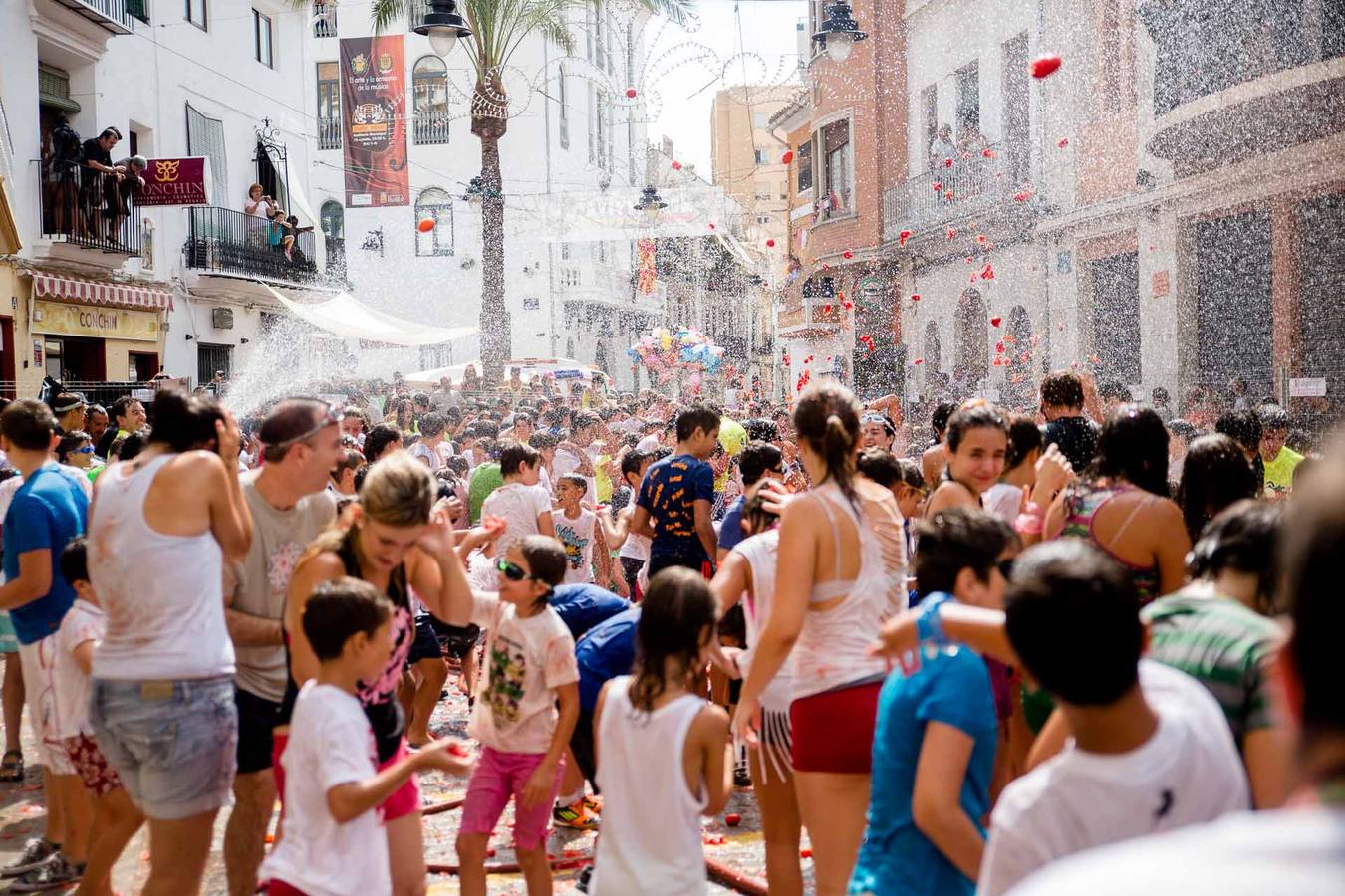 Tomatina Infantil en Buñol