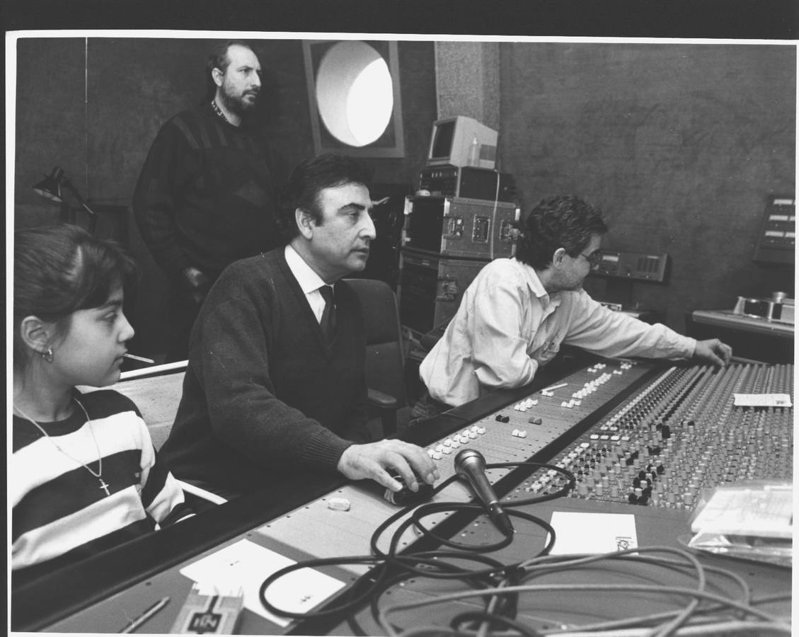 Peret, en su estudio de grabación de Barcelona. en 1991.