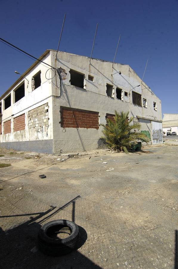 Solares y naves abandonas en Elche