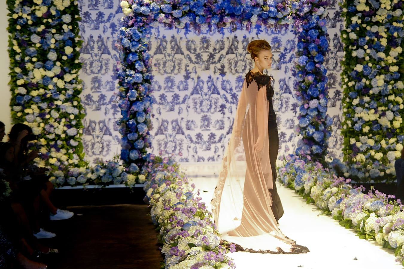 Maya Hansen desfila en la 43ª edición de Iberflora