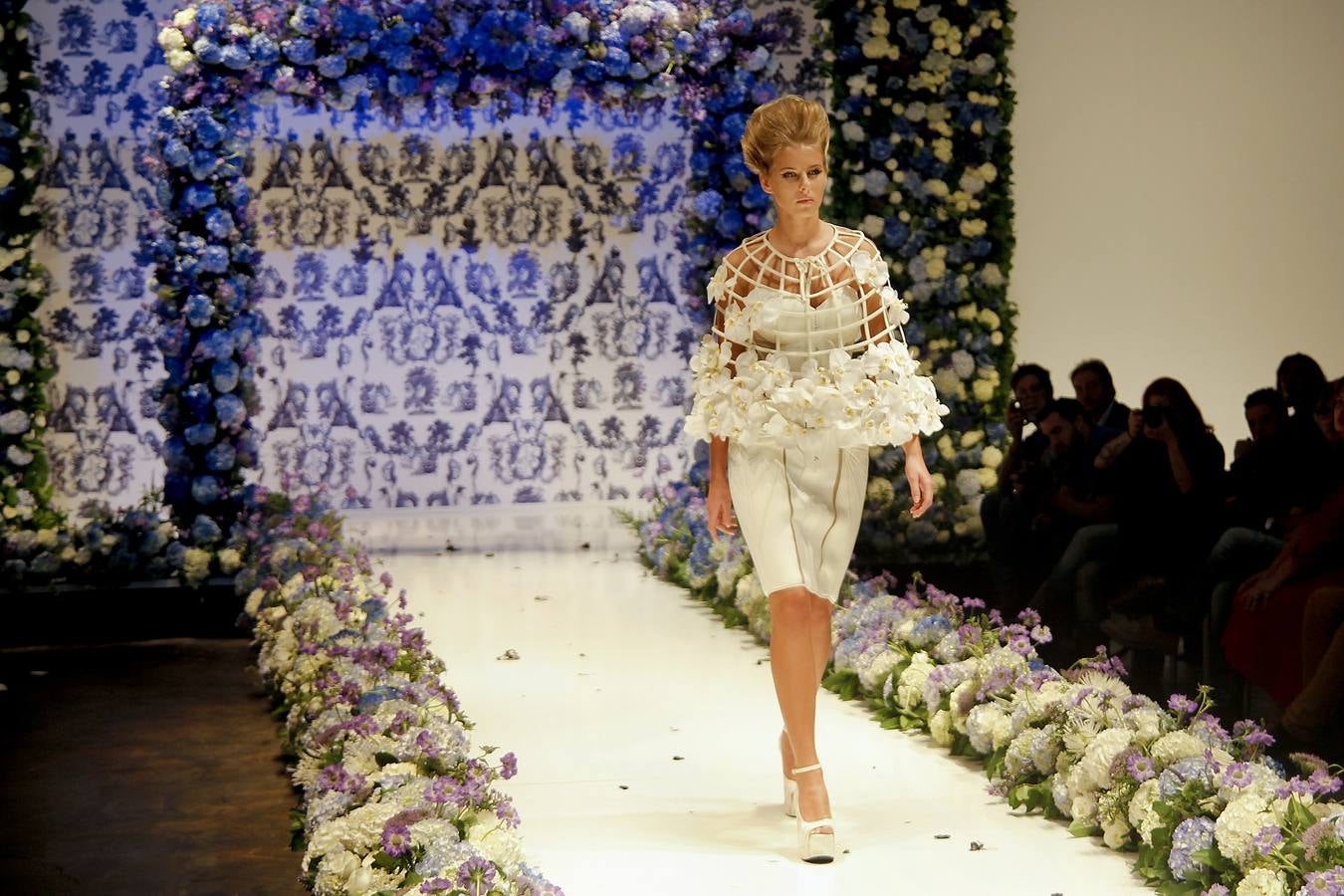 Maya Hansen desfila en la 43ª edición de Iberflora