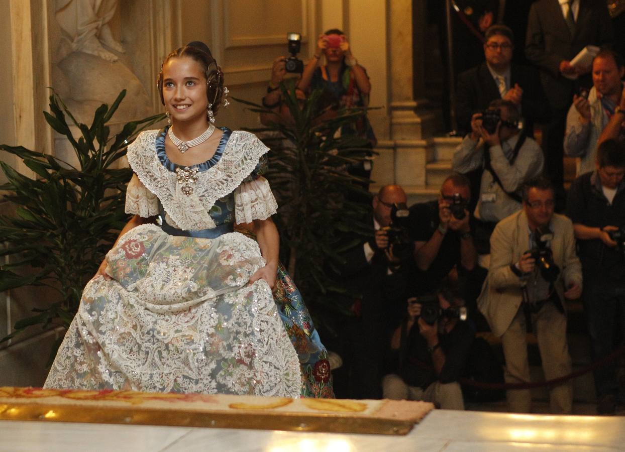 Proclamación de Estefanía López y María Donderis como falleras mayores de Valencia 2015