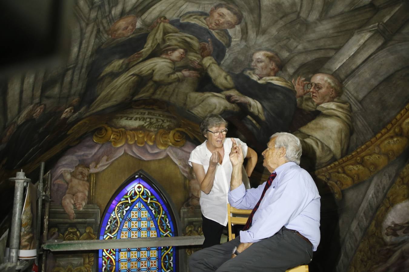 El restaurador de la Capilla Sixtina visita las obras de los frescos de San Nicolás