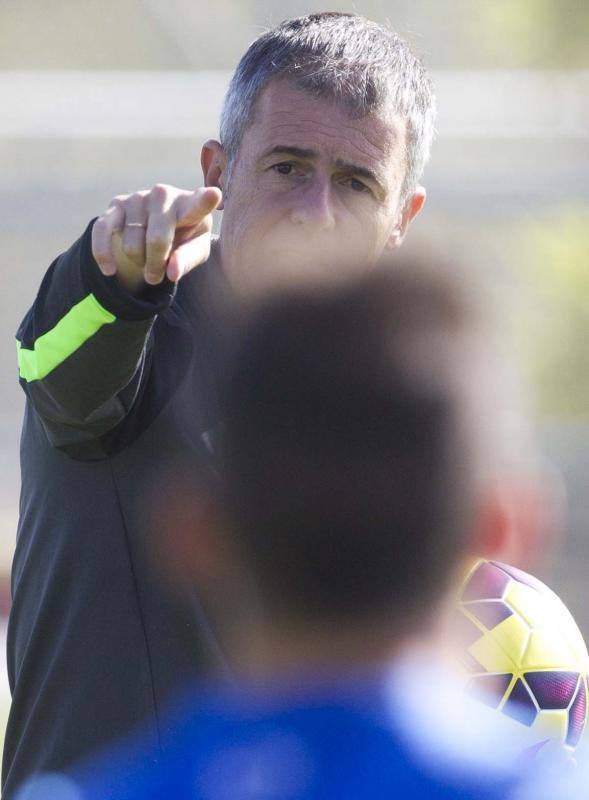 Primer entrenamiento del Levante con Lucas Alcaraz