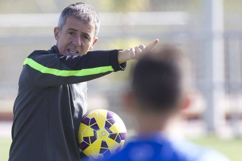 Primer entrenamiento del Levante con Lucas Alcaraz