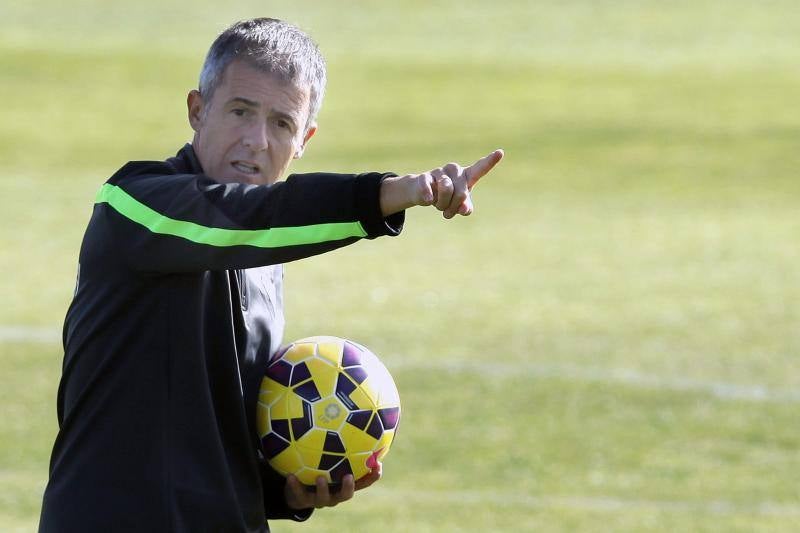 Primer entrenamiento del Levante con Lucas Alcaraz