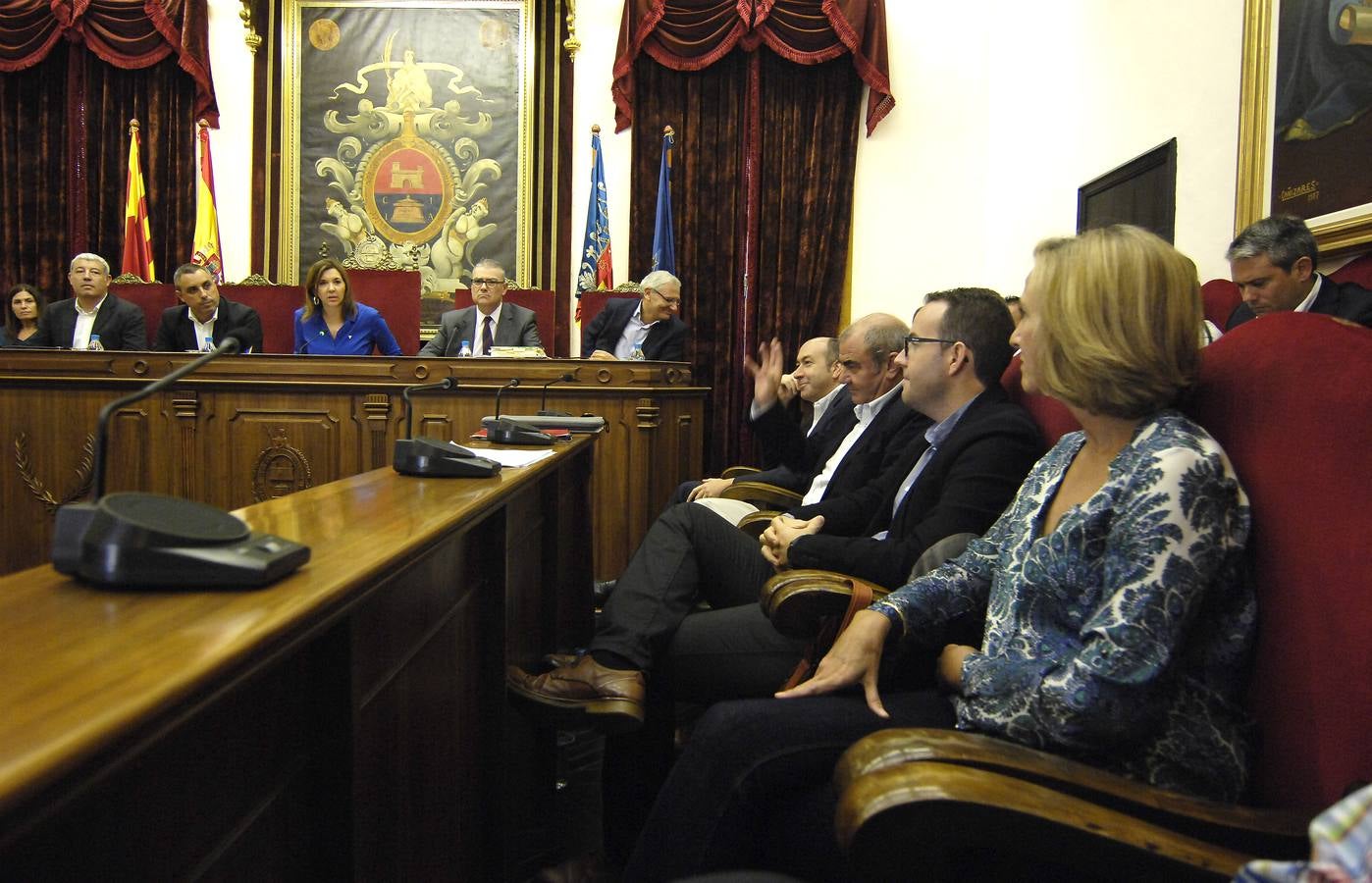 Pleno extraordinario del Ayuntamiento de Elche