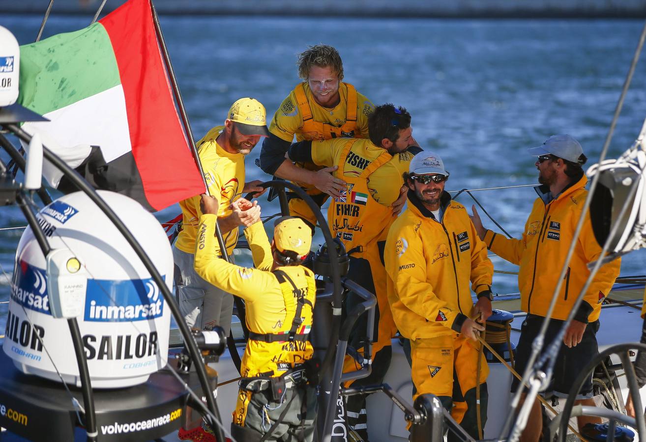 El &#039;Azzam&#039; de Ian Walker y Roberto Bermúdez gana la primera etapa