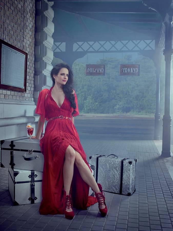 Eva Green protagoniza el calendario Campari