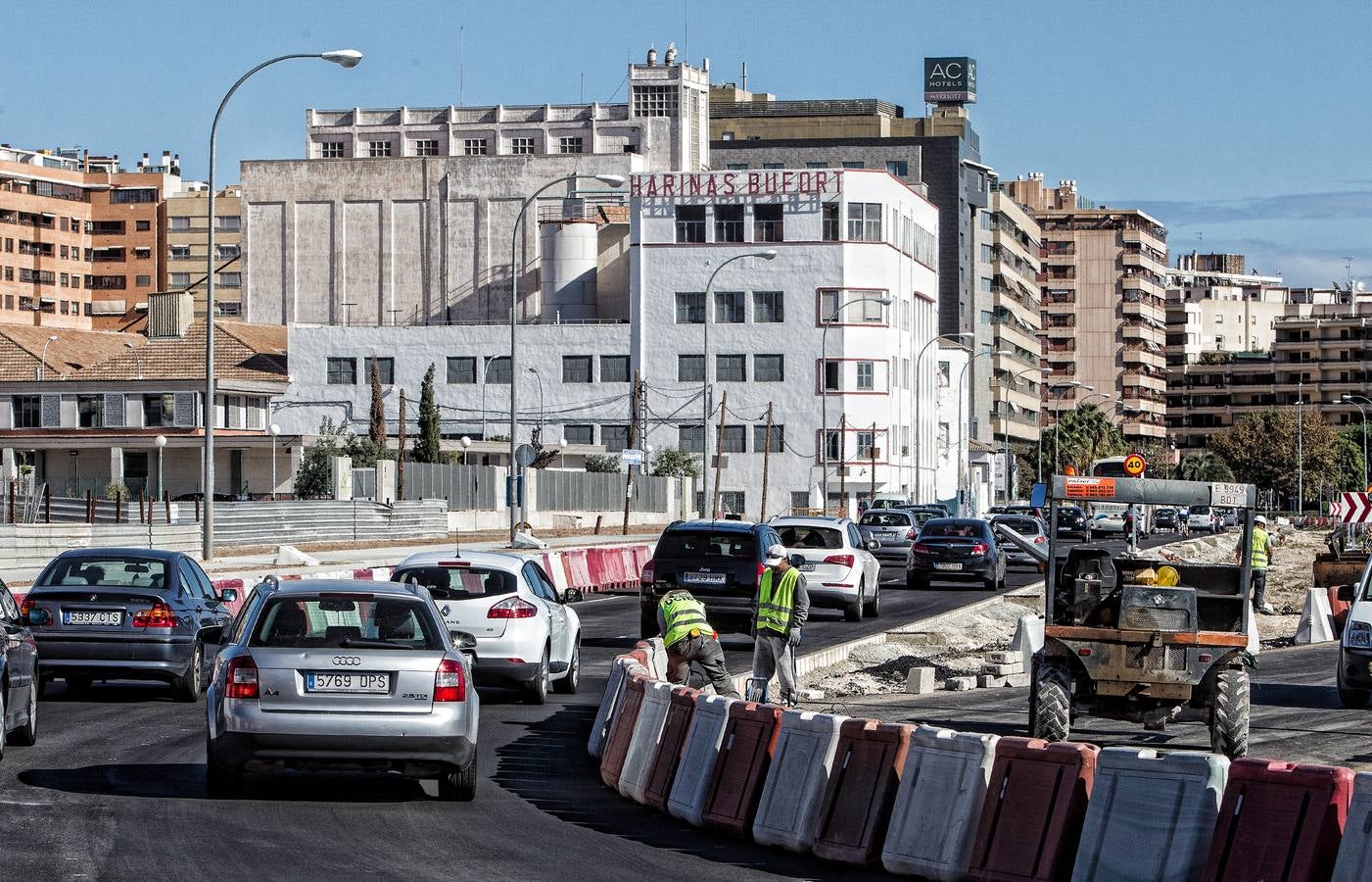 Abren un carril del Acceso Sur de Alicante