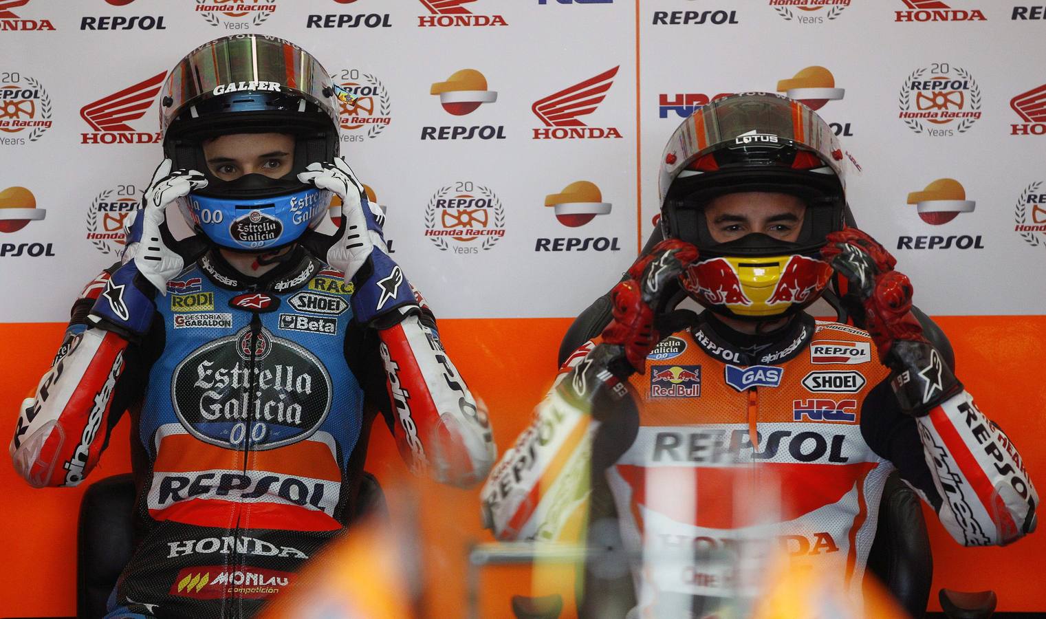 Álex y Marc Márquez, ruedan juntos en Cheste con las honda de MotoGP