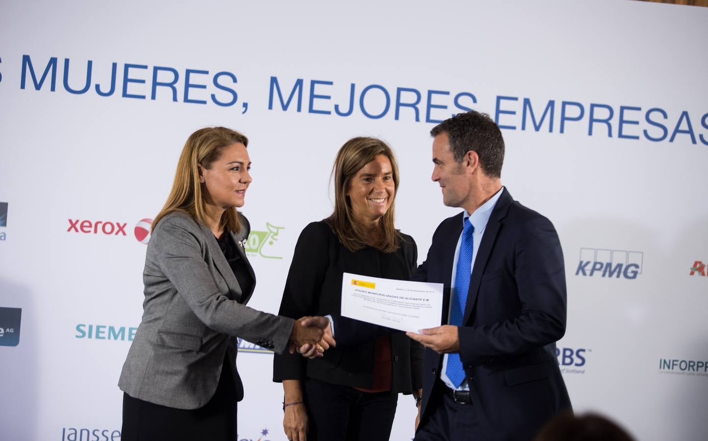 Aguas de Alicante apuesta por la igualdad de oportunidades dentro de su organización