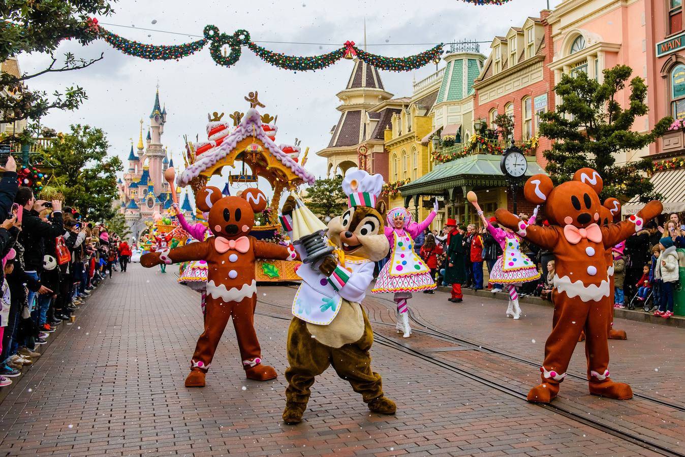 La Navidad llega a Disneyland París