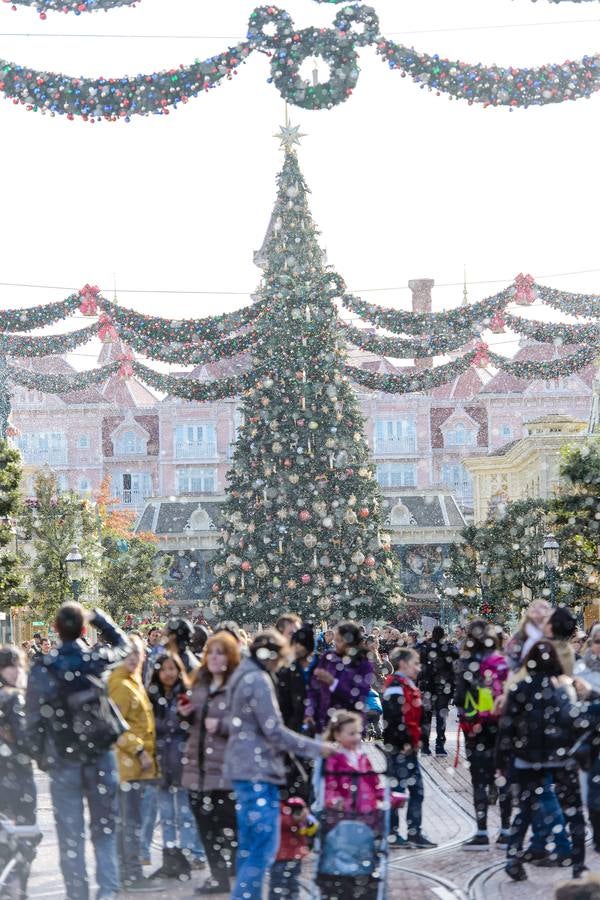 La Navidad llega a Disneyland París