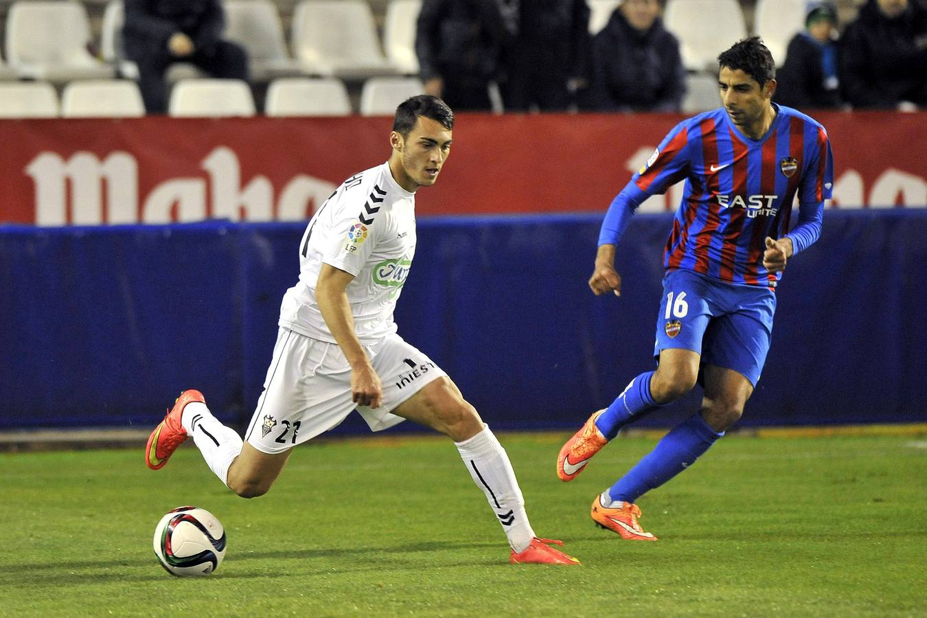 Las mejores imágenes del Albacete-Levante de Copa