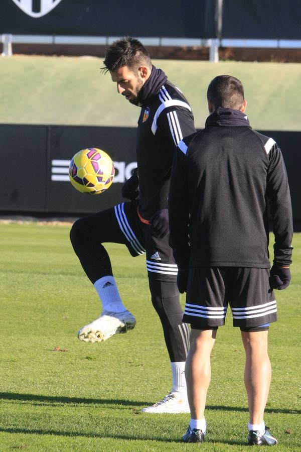 El Valencia se prepara para recibir este domingo al Granada