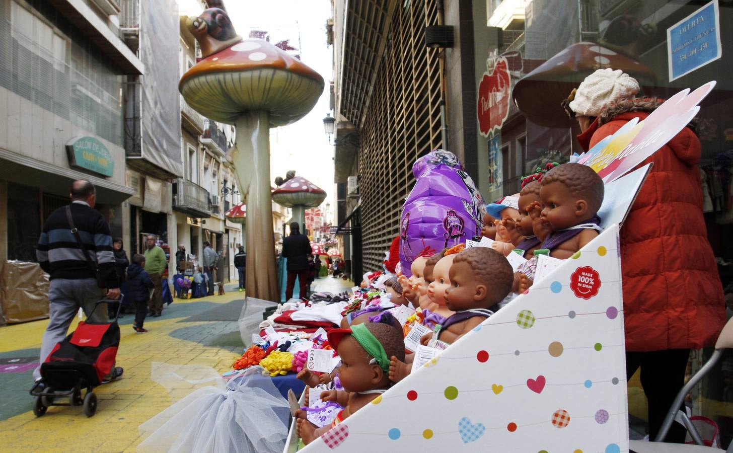 Fiesta solidaria de los comercios de la zona centro de la ciudad