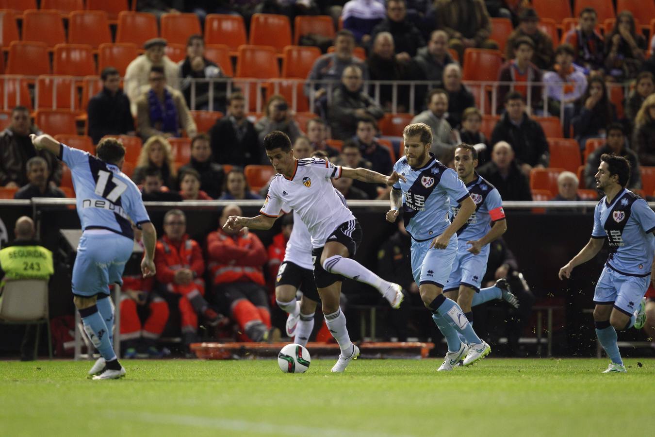 La locura de goles en Mestalla, en imágenes: Valencia 4 - 4 Rayo
