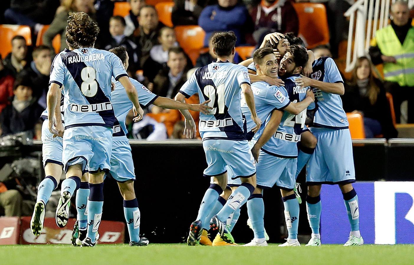 La locura de goles en Mestalla, en imágenes: Valencia 4 - 4 Rayo