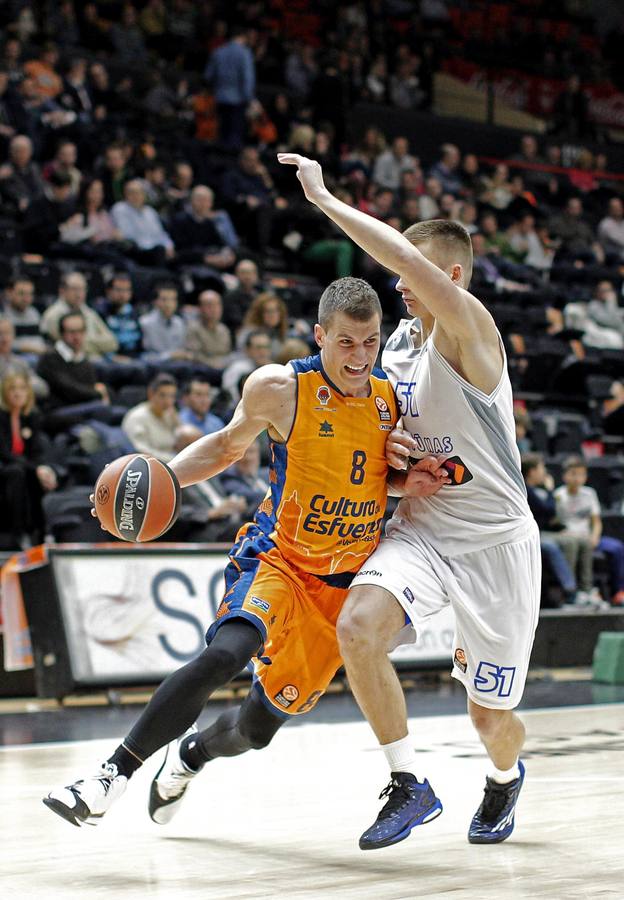 Brillante victoria del Valencia Basket ante el Neptunas (103-65)
