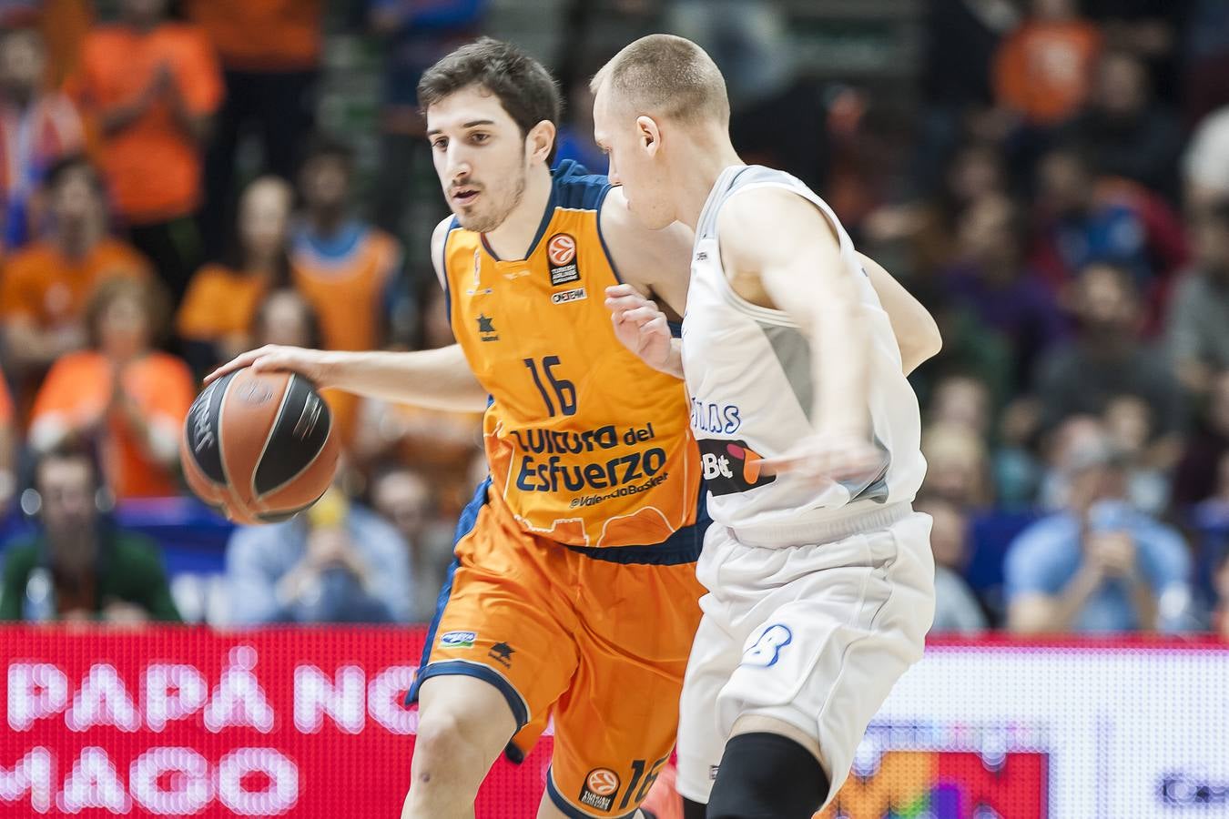 Brillante victoria del Valencia Basket ante el Neptunas (103-65)