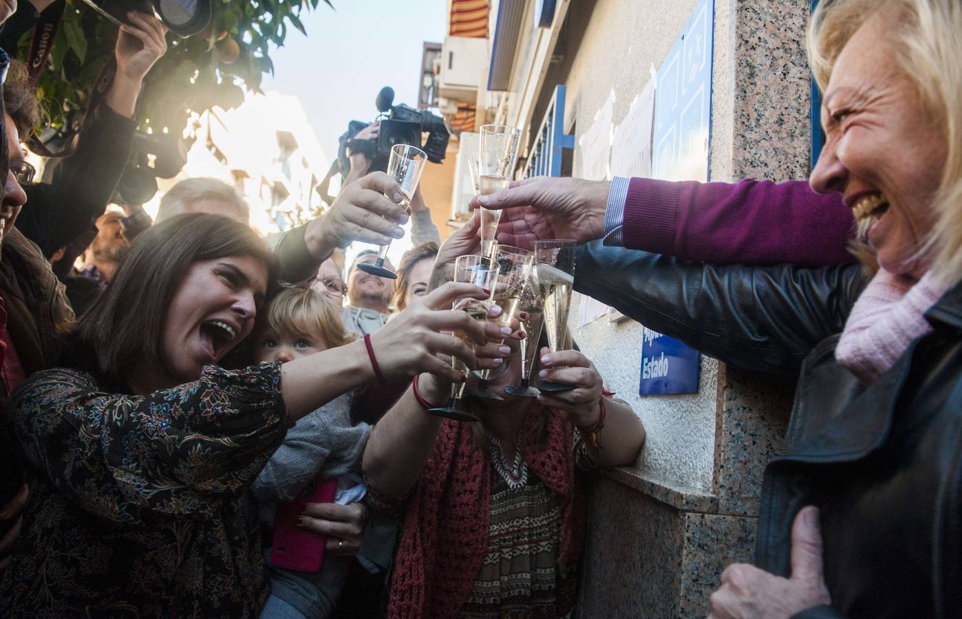 El Gordo (13437) cae en l'Eliana. 