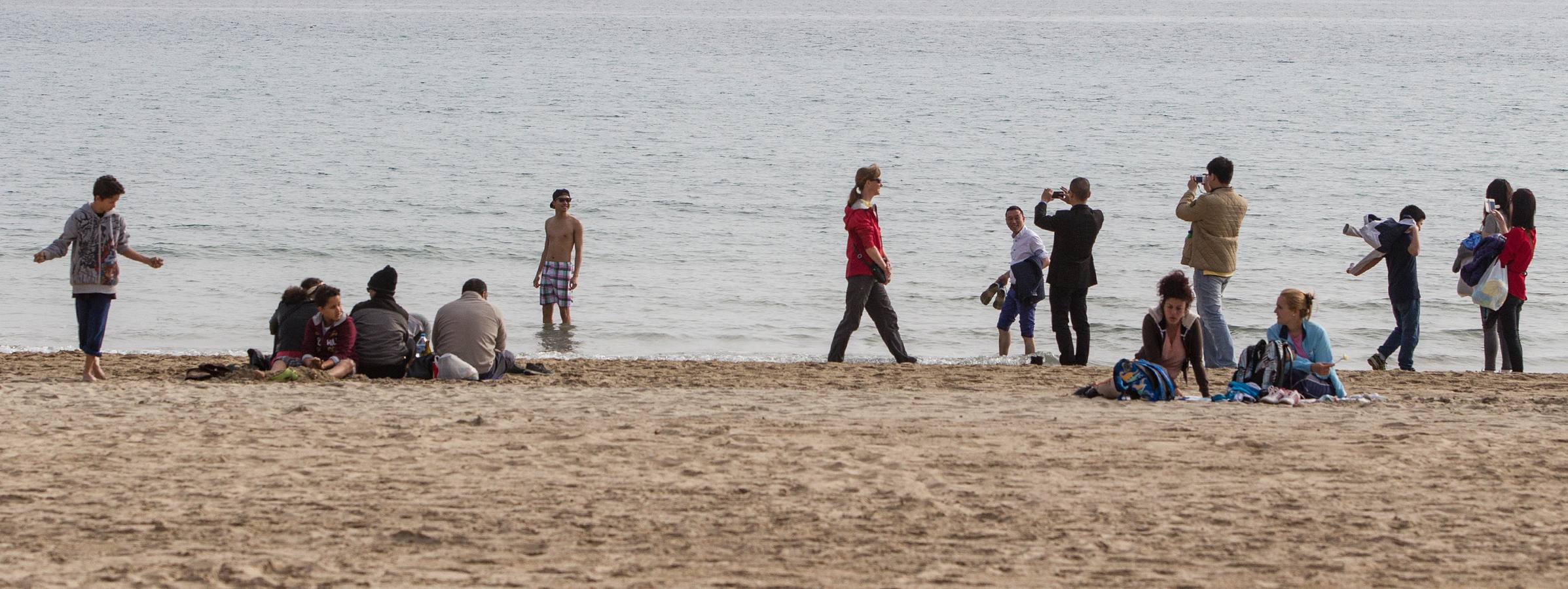 La Navidad de Alicante en la playa y en la feria